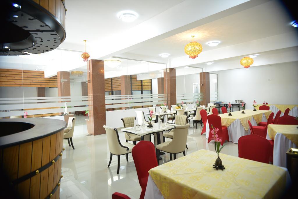 Hotel Kamrel Kurunegala Ngoại thất bức ảnh